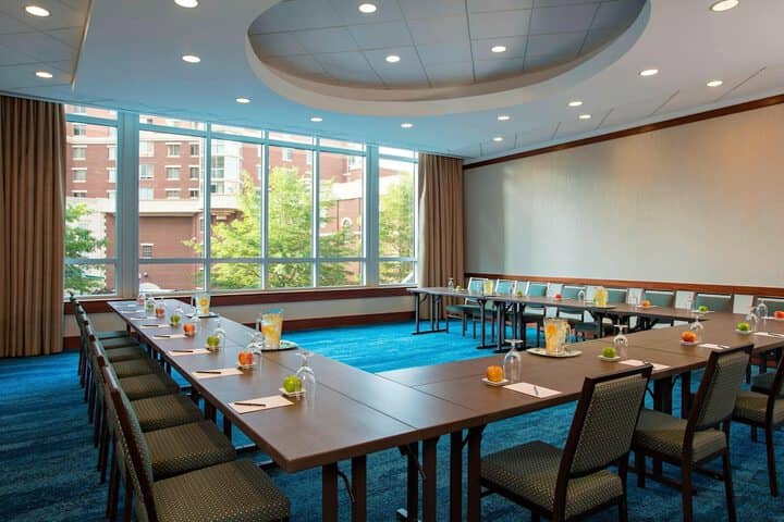 Meeting facility
